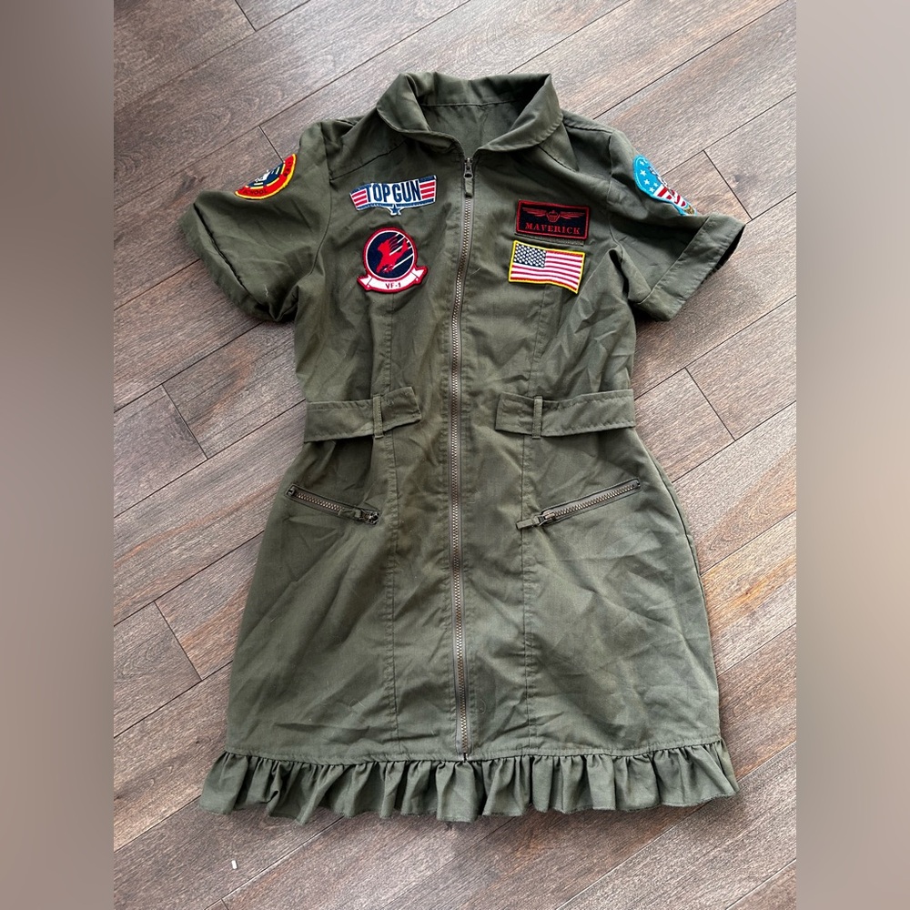 Leg avenue top gun costume size large